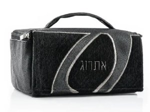 Picture of Faux Leather Esrog Box Holder Fur Looped Design Black